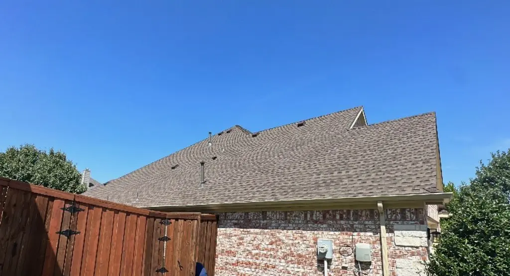 Completed roof replacement project in Weslaco